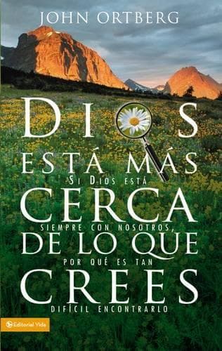 Cover of Dios Esta Mas Cerca de Lo Que Crees