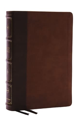 Cover of NKJV, Large Print Thinline Reference Bible, Blue Letter, Maclaren Series, Leathersoft, Brown, Thumb Indexed, Comfort Print